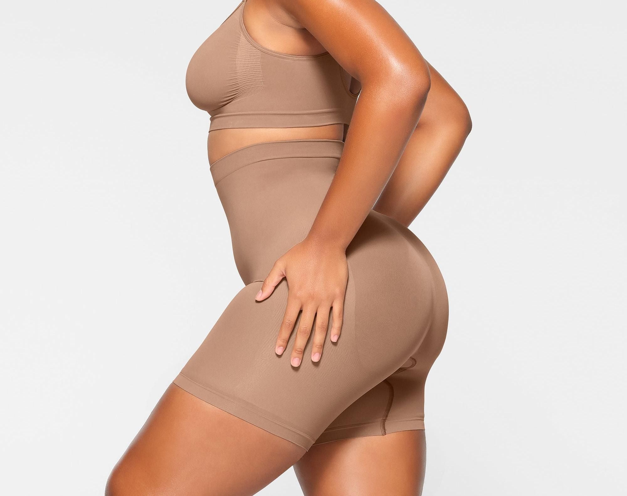 Skims Seamless Sculpt Mid Thigh Short Sienna