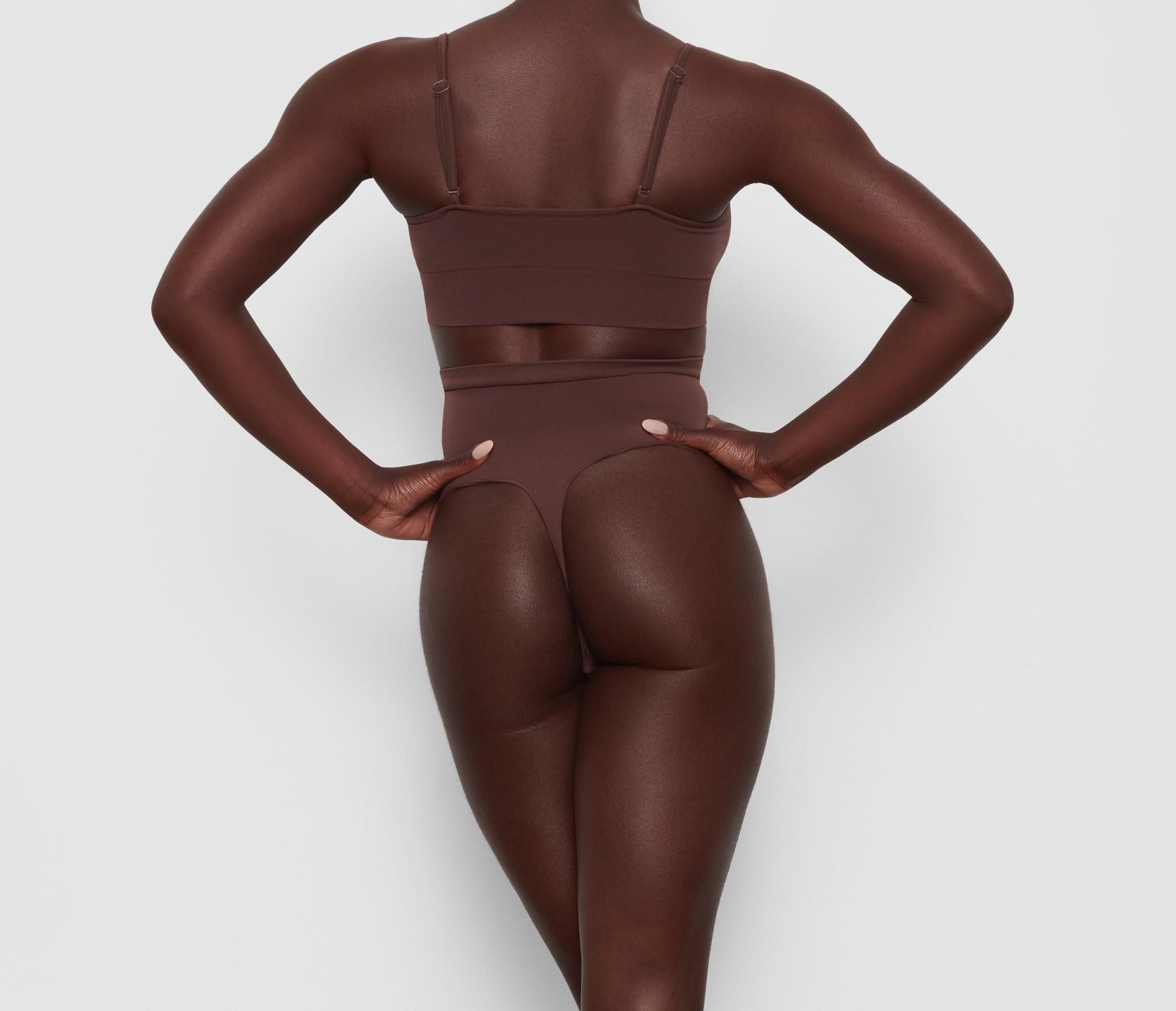 Skims Seamless Sculpt Mid Waist Thong Cocoa