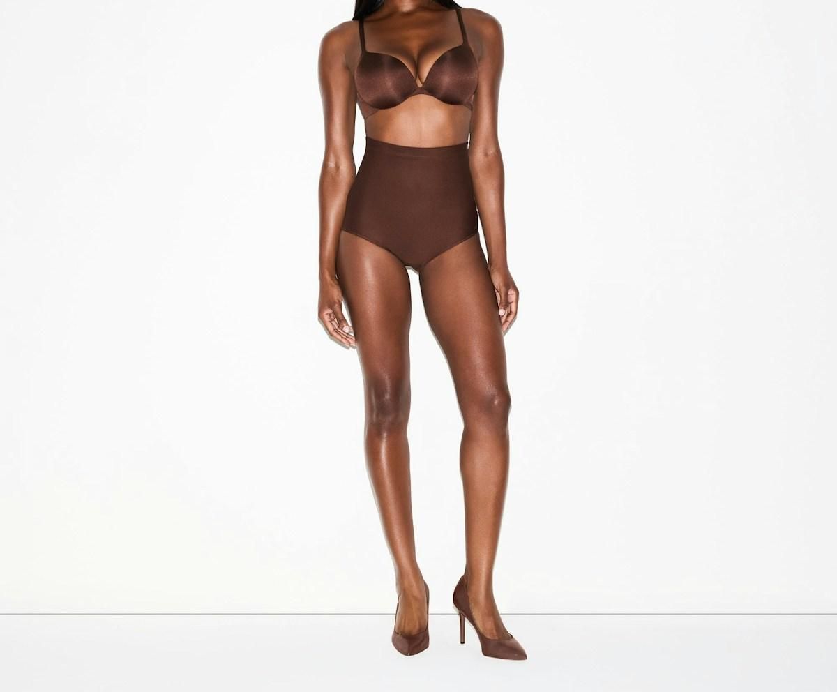 Skims Body Core Sculpt Butt Lifting Brief