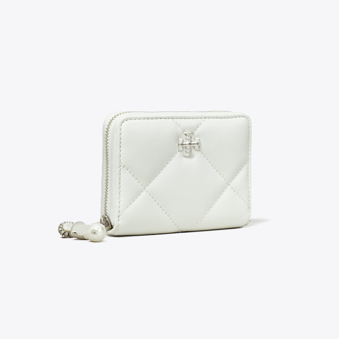 Tory Burch Small Kira Diamond Quilt Distressed Charm Zip-Around Wallet Blanc