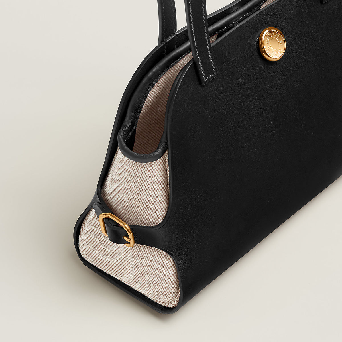 Women's Hermes Tablier Sellier Bag Noir, hardware detail