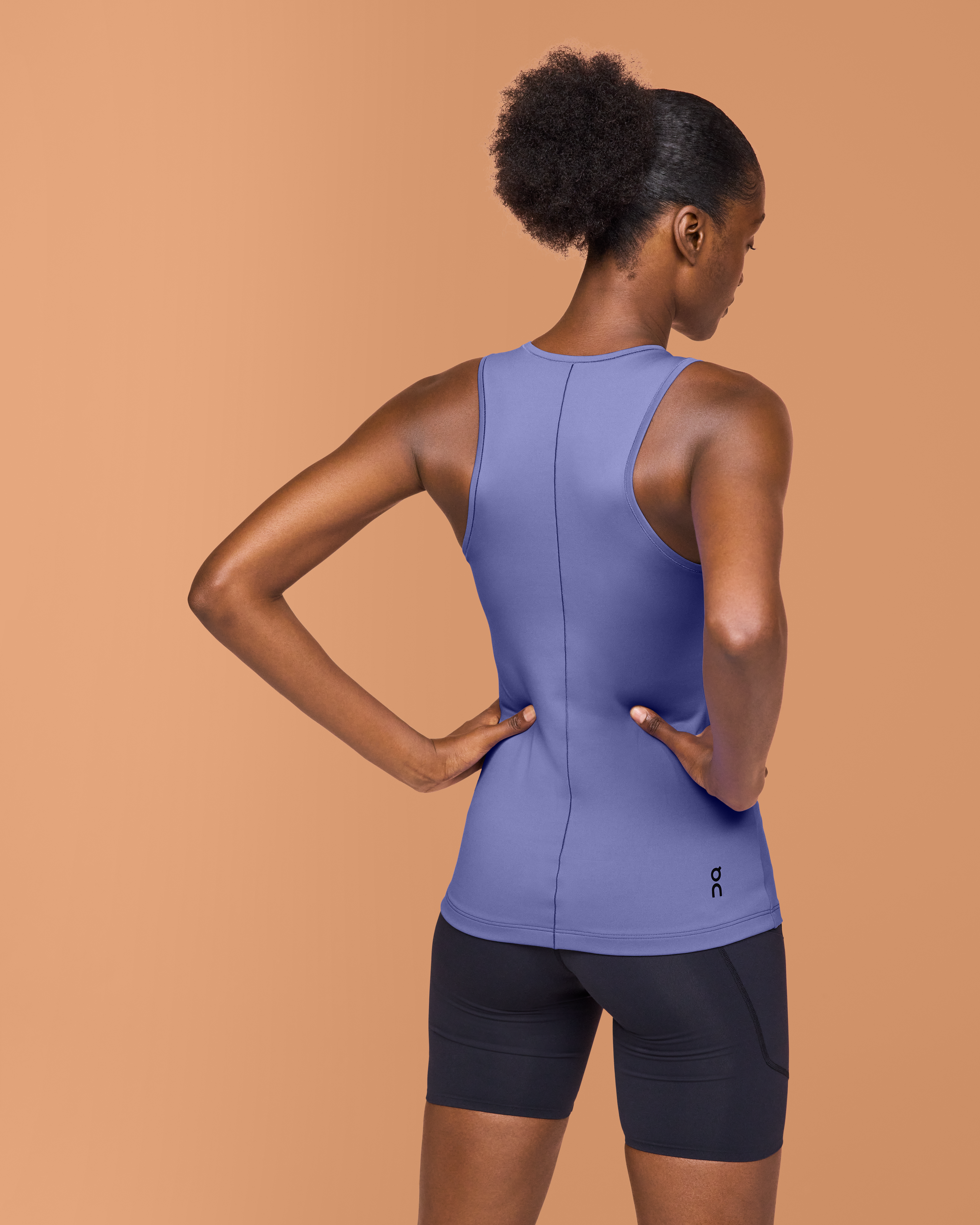 on movement tank Blueberry (Women's)