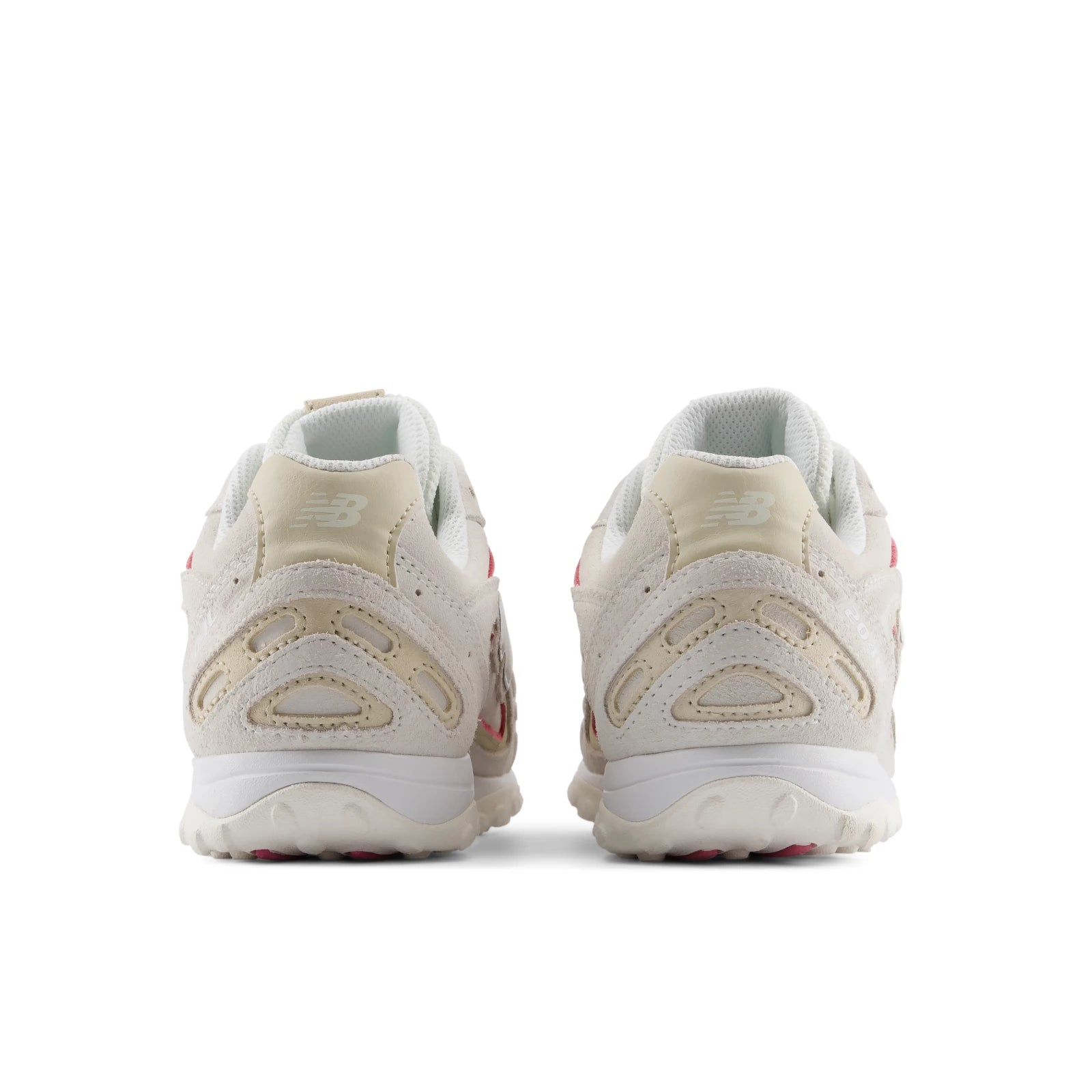 New Balance 204L Sea Salt With Bone And Pink Eraser Sea Salt With Bone And Pink Eraser