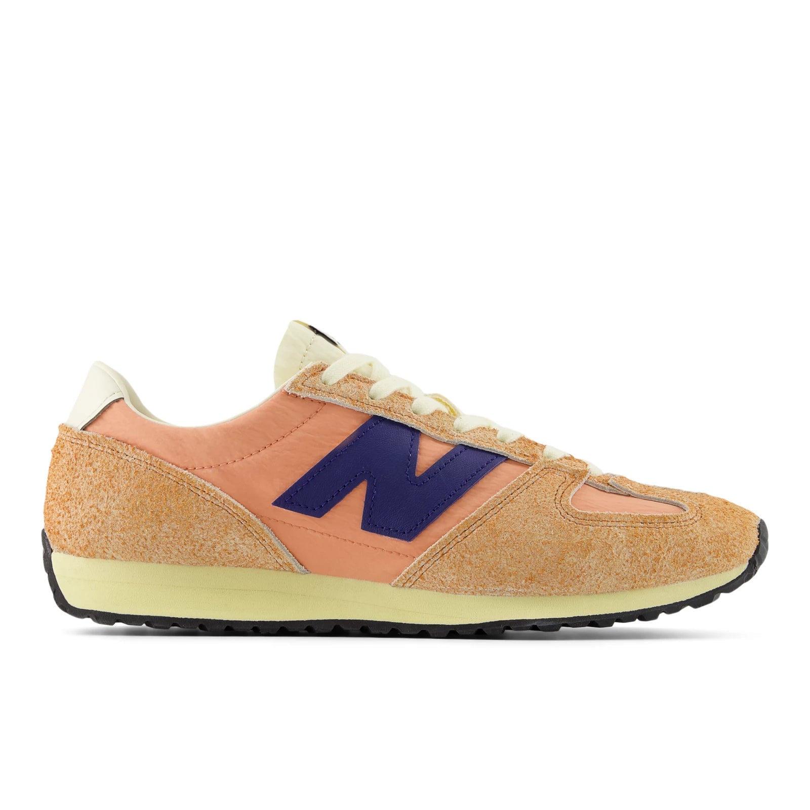New Balance 471 Peach Nectar With Blue Oyster Peach Nectar With Blue Oyster