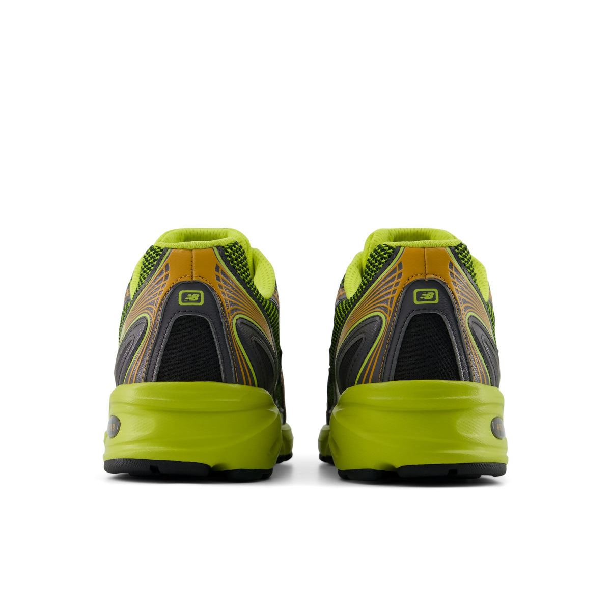 New Balance 740 Green