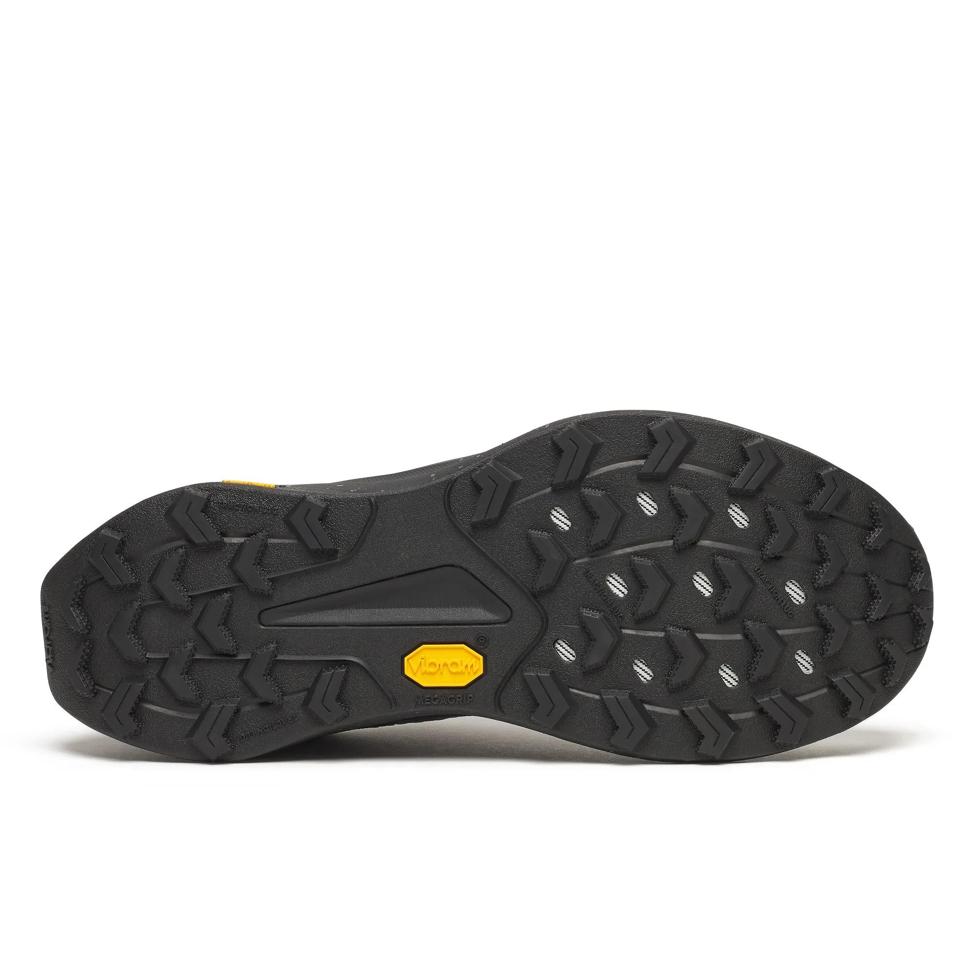 Saucony Men's Peregrine 16 Carbon | Black