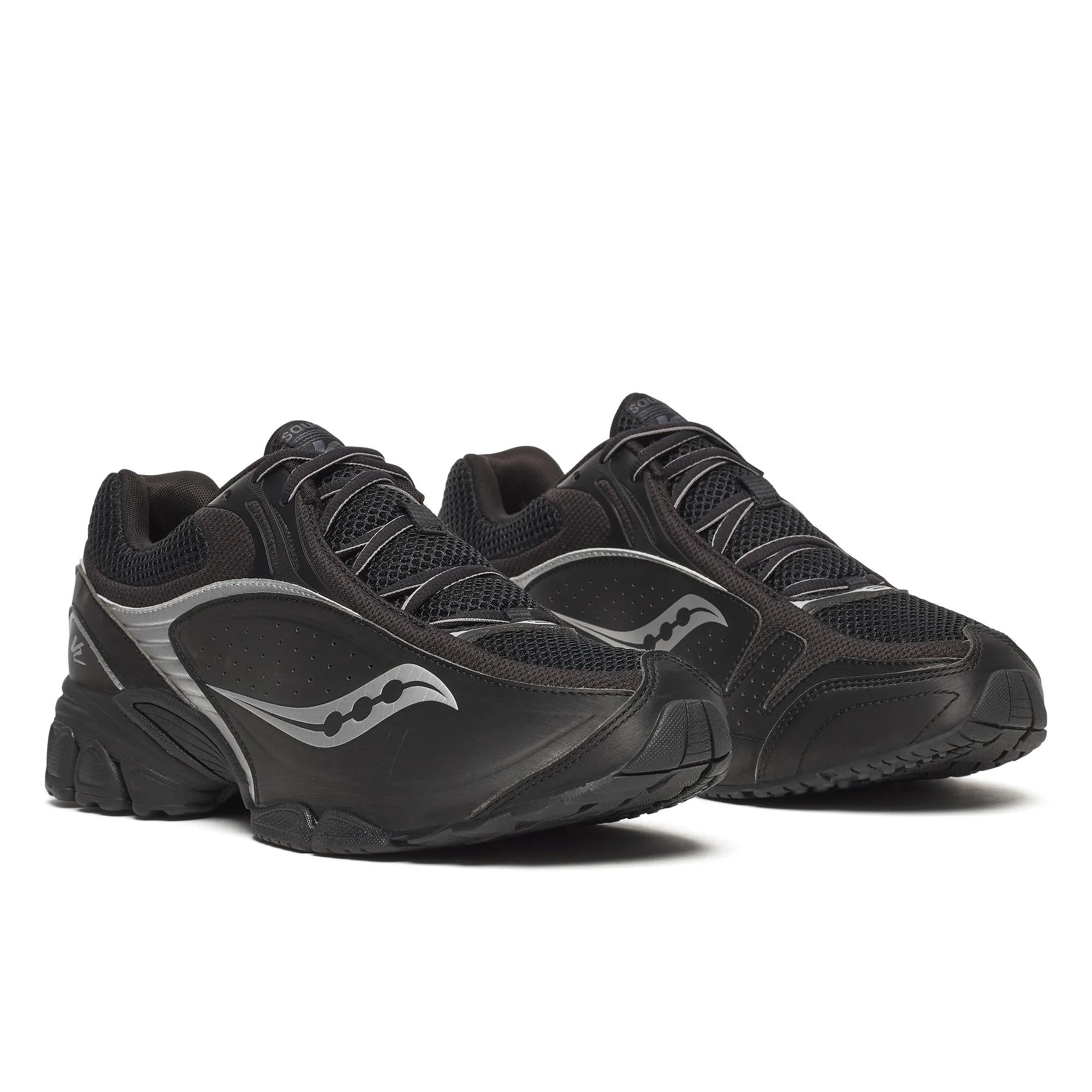 Saucony ProGrid V2 Black | Silver