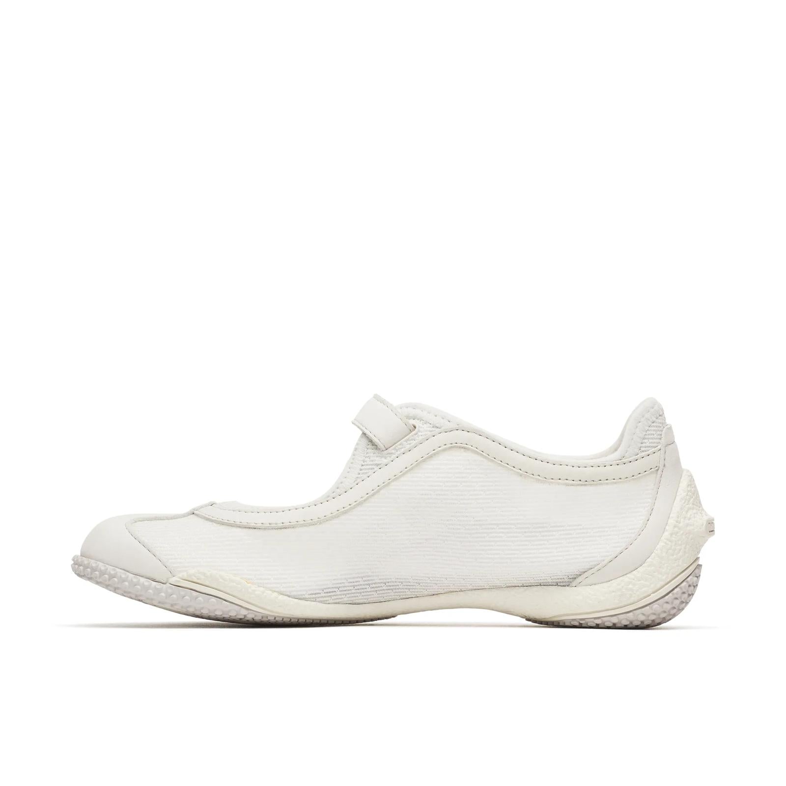 Merrell Women's Relay Tour Mary Jane White