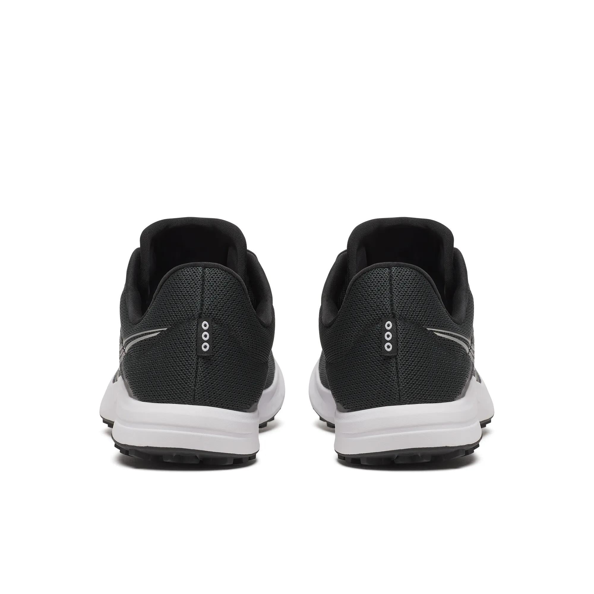 Saucony Kilkenny XC10 Spike Black | White