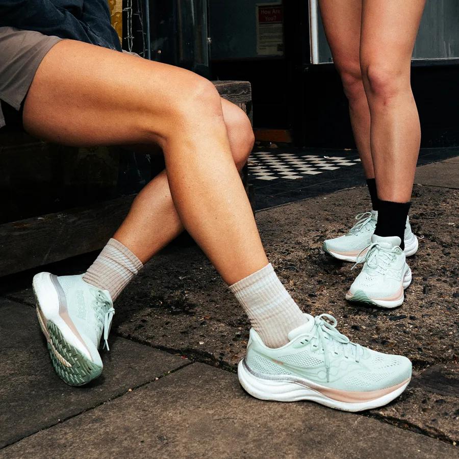 Saucony Women's Ride 19 Wide Black | Silver