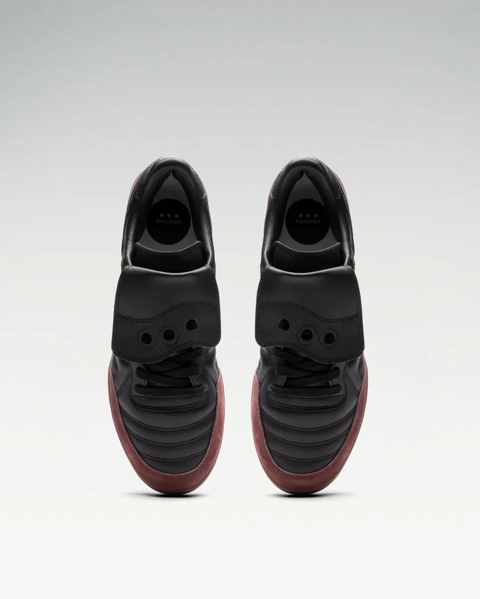 Saucony 586i S Black | Currant