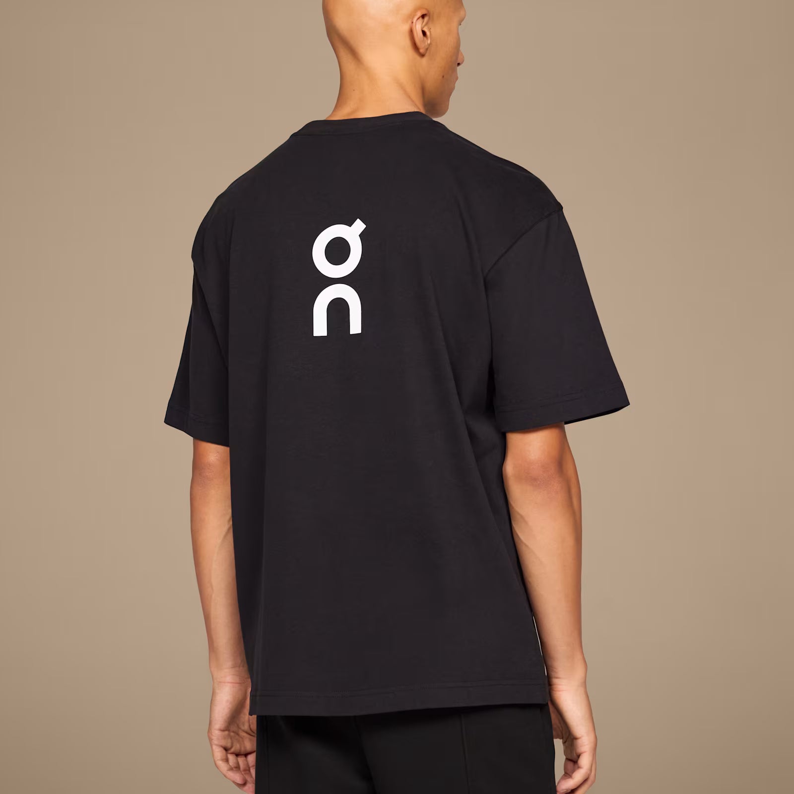 On Club-T Black