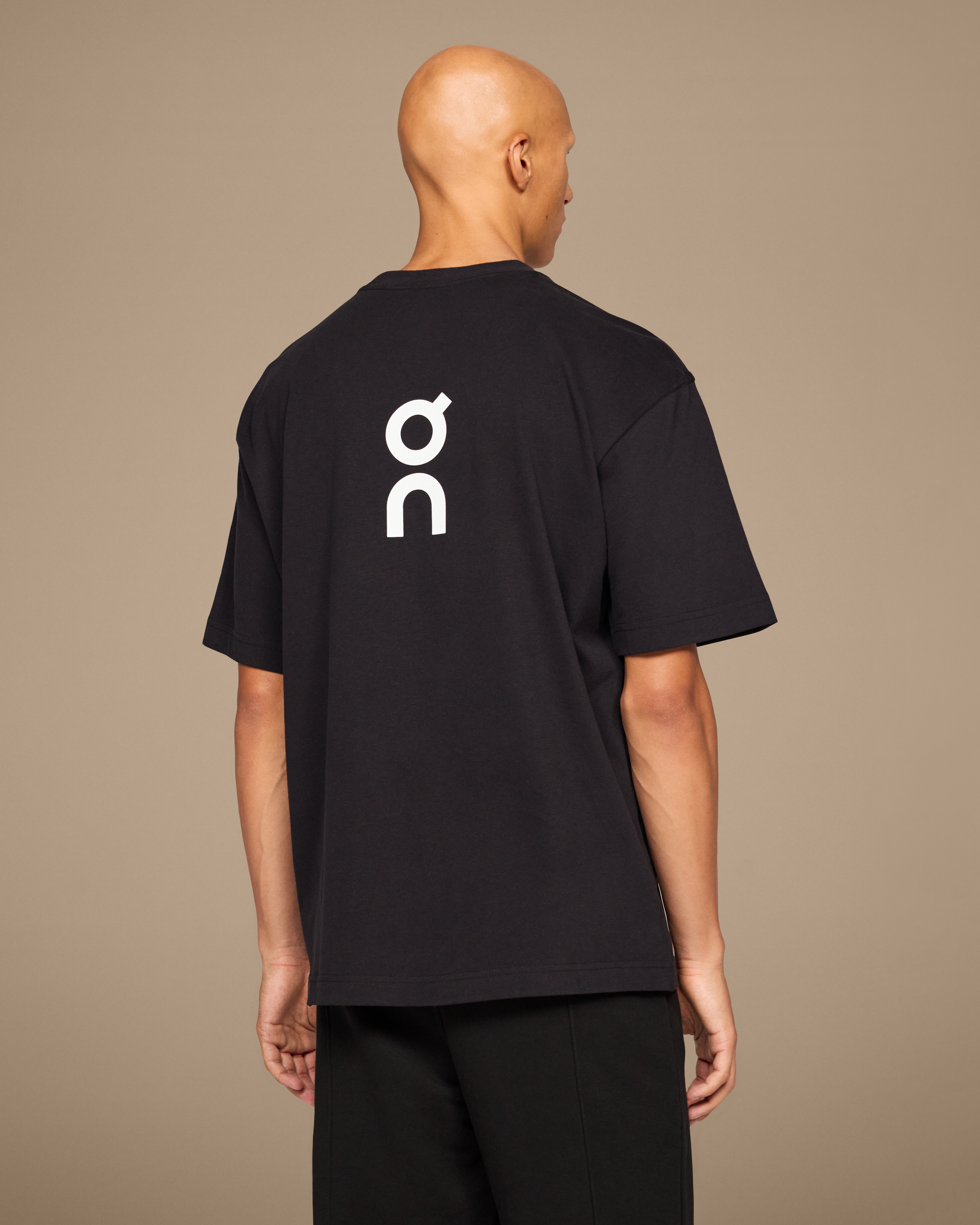 On Club-T Black