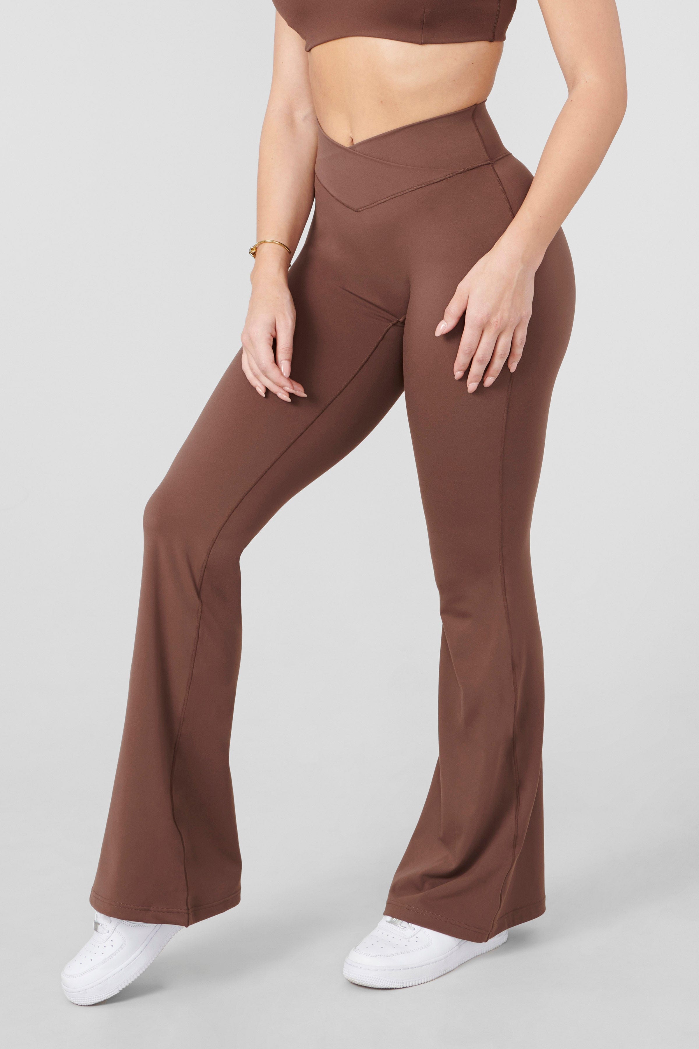 YoungLA W215 Vital Flare Pants Milk Chocolate