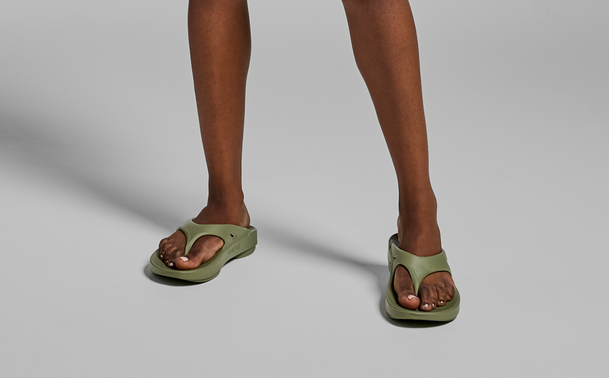 Oofos Women's Sandal Foliage