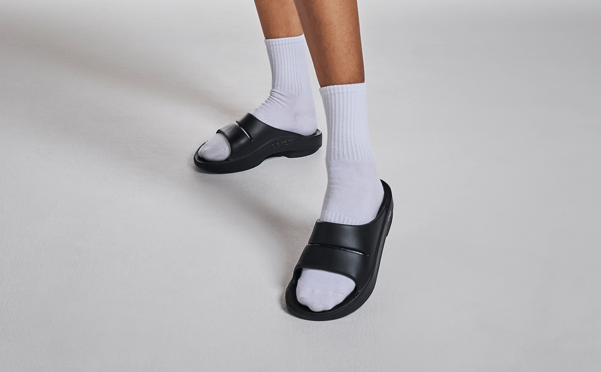 Oofos Women's Slide Black