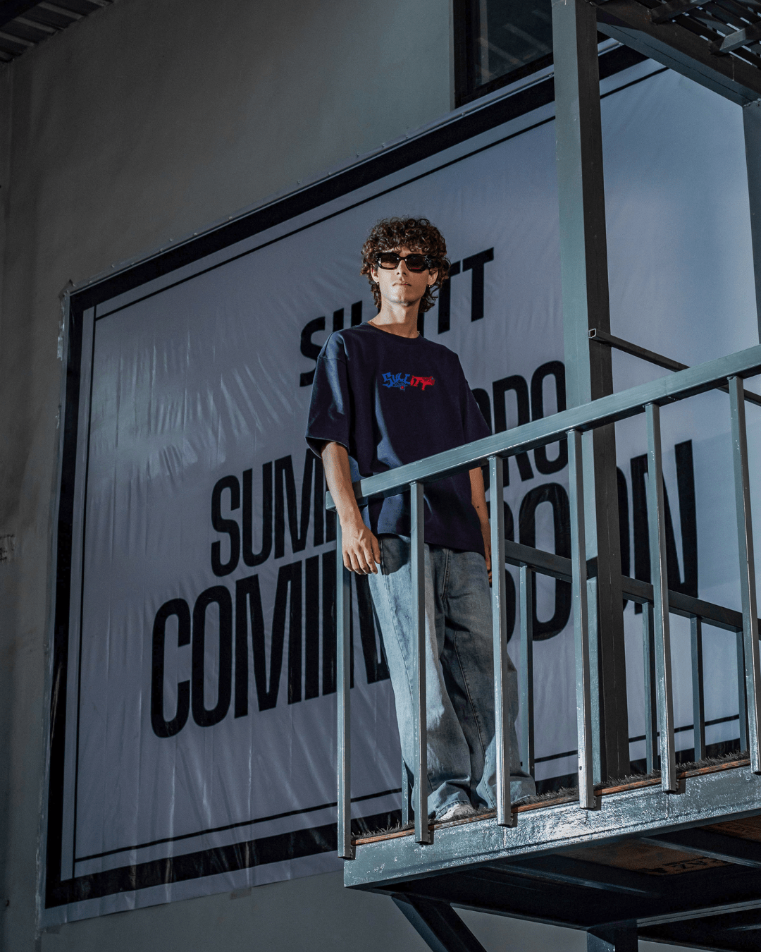 WEBBED UP NAVY BLUE TEE