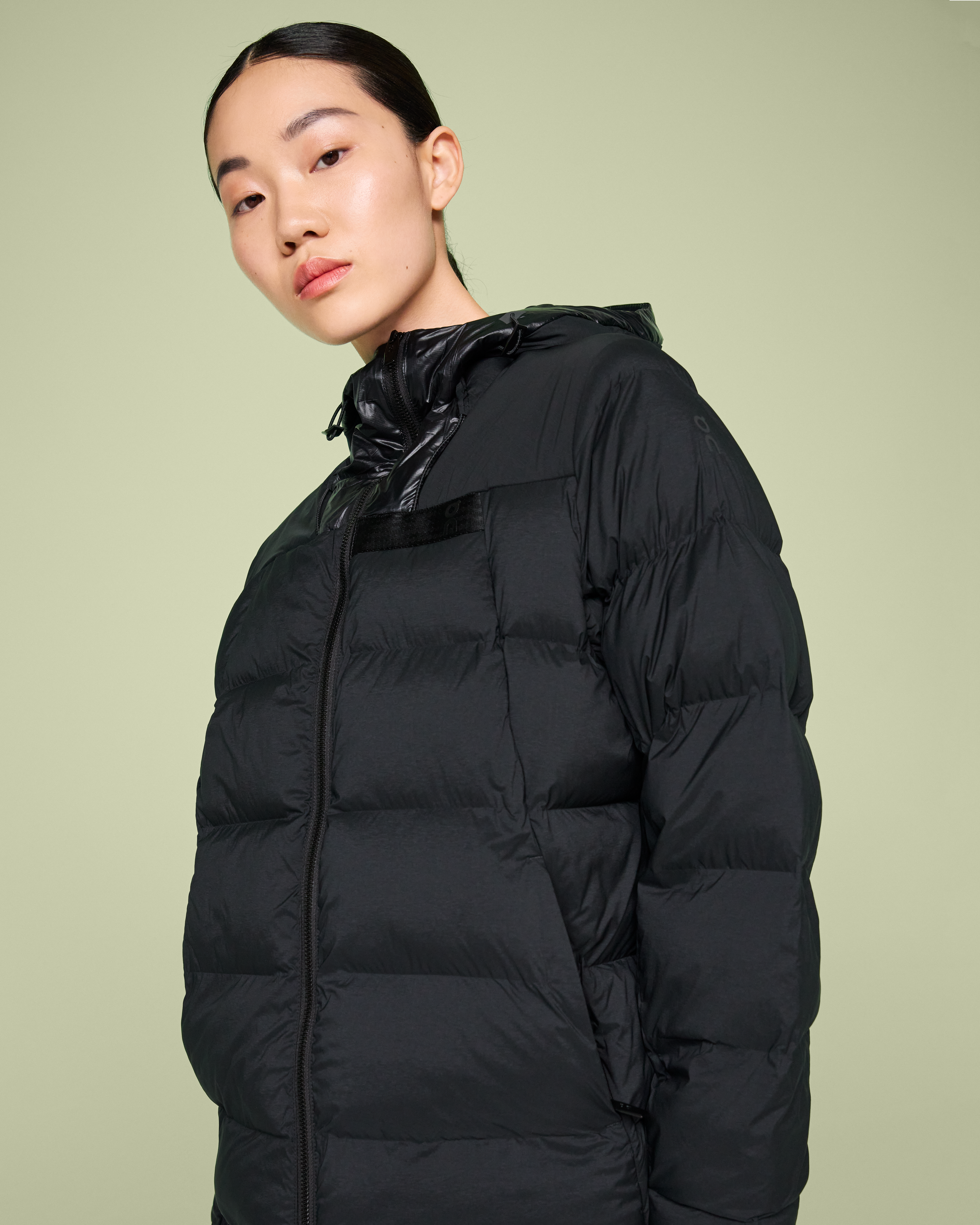 on challenger jacket Black (Women's)