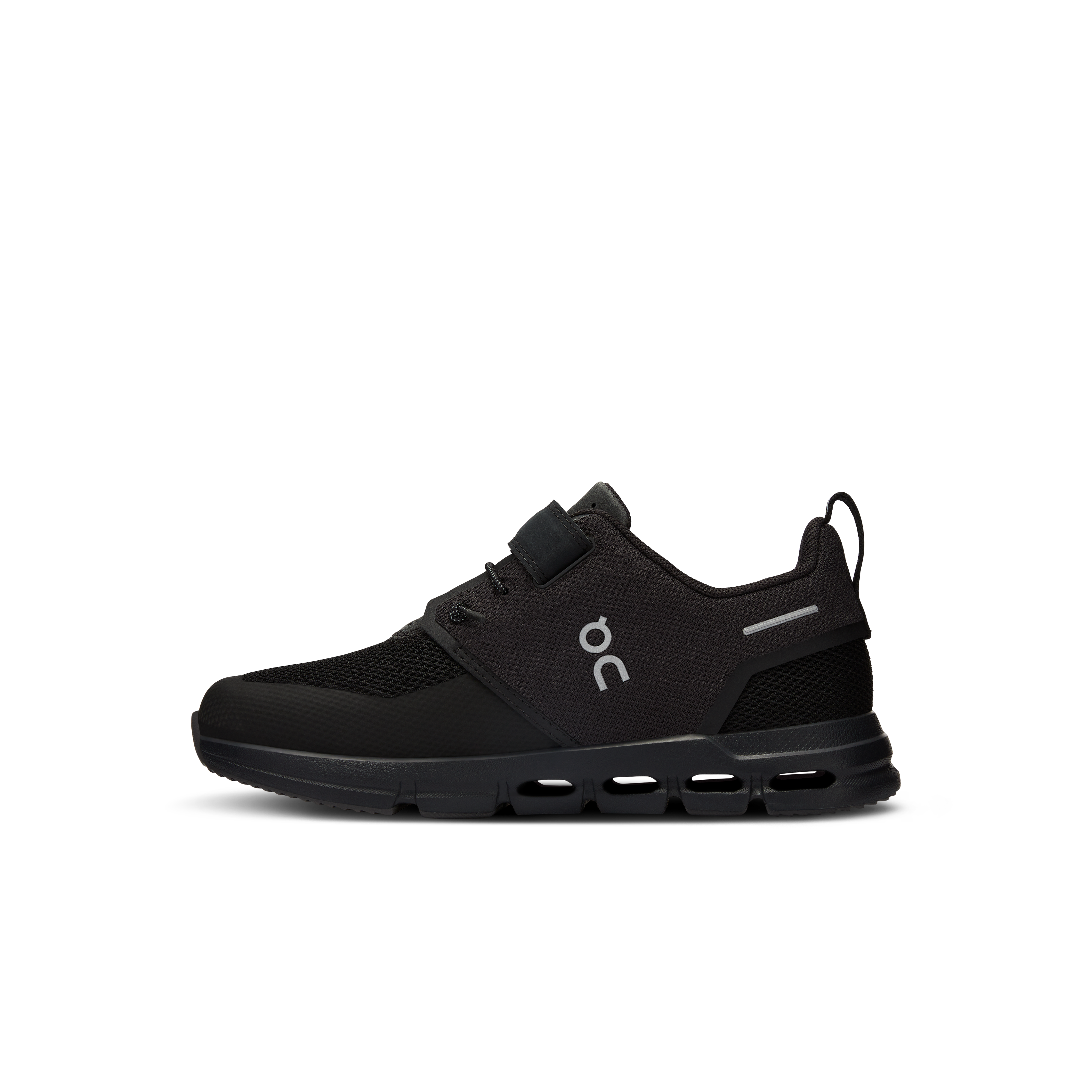 On Cloud Play All Black
