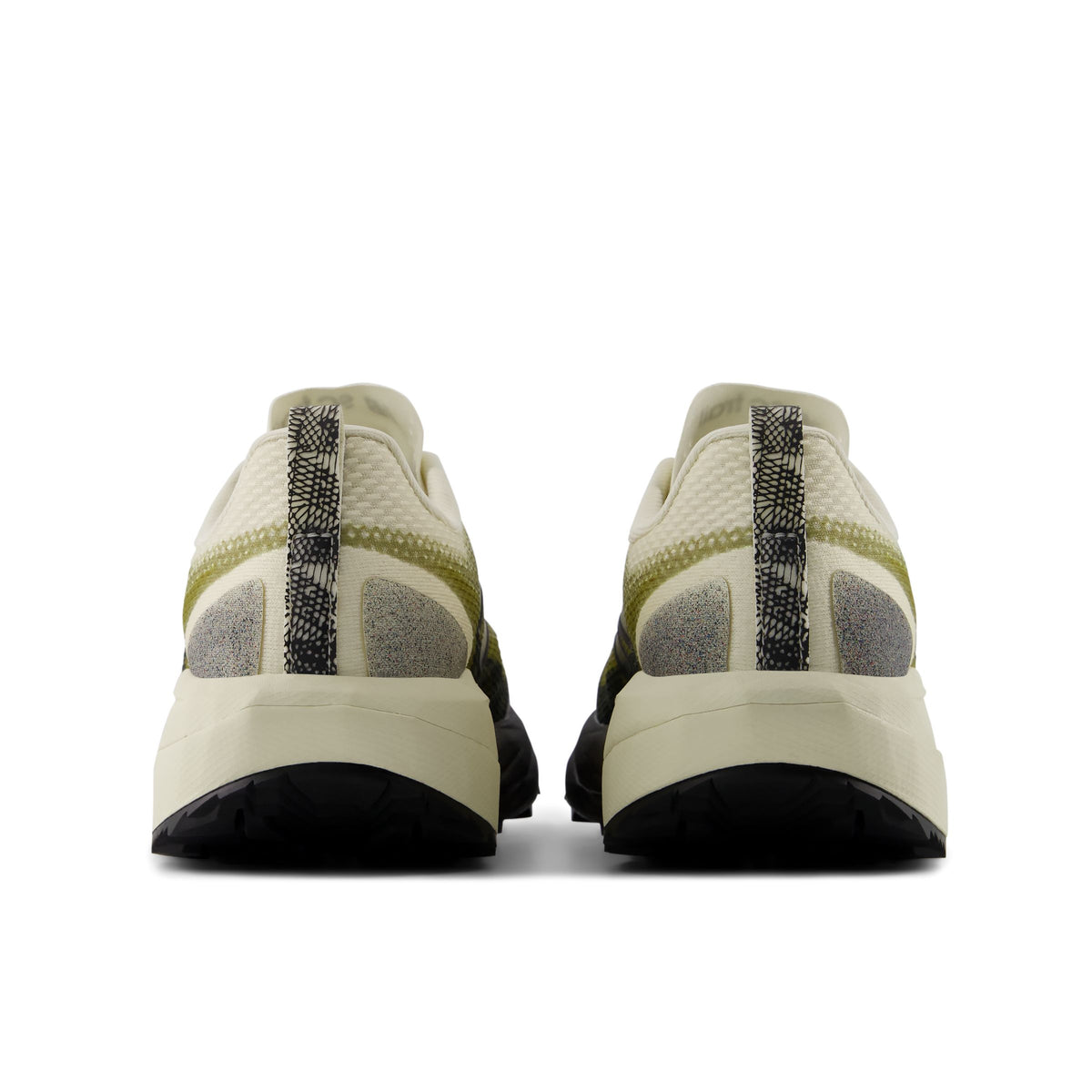 New Balance Fuelcell Supercomp Trail V2 Beige