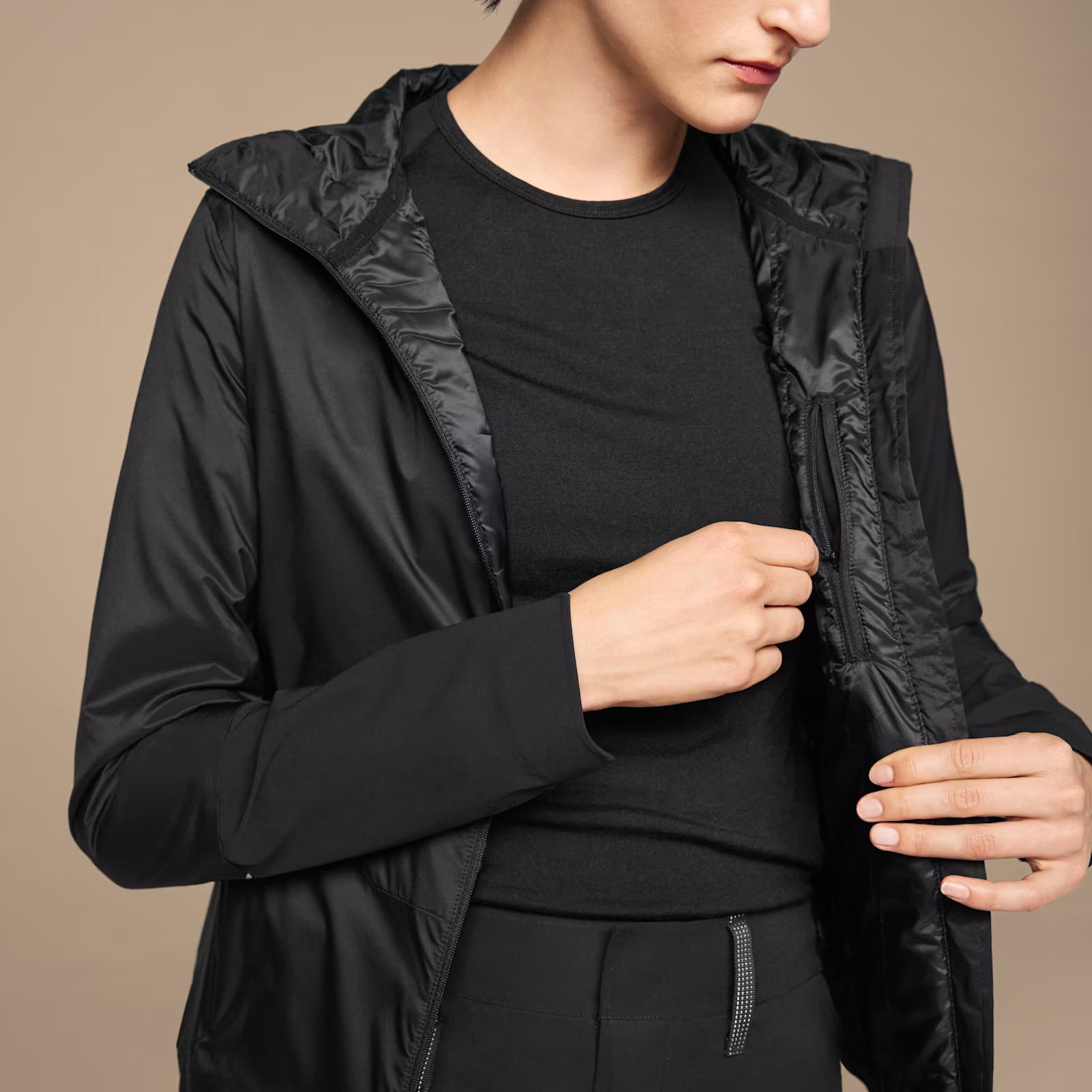 On Insulator Jacket Black (Women'S)