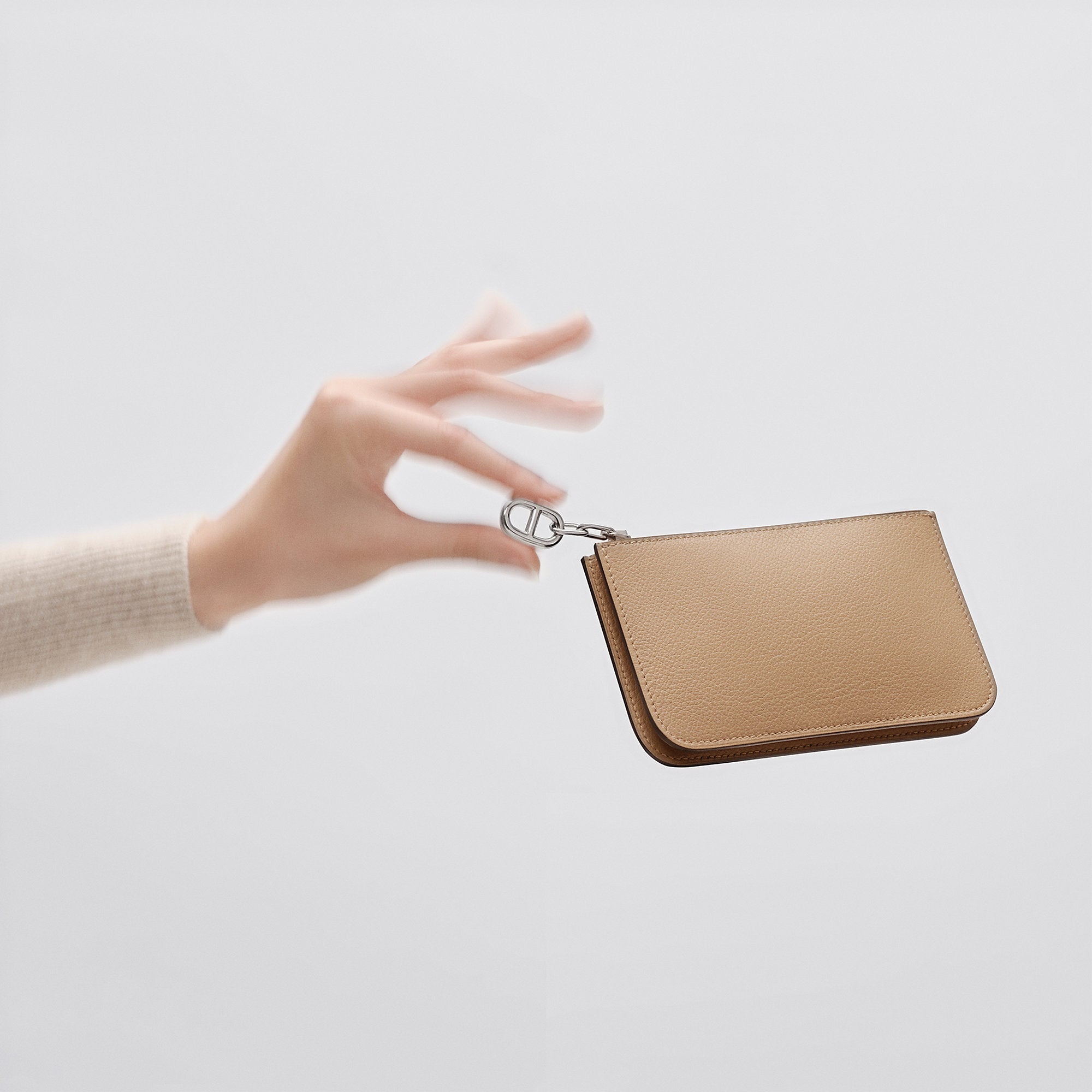Hermes Zipengo Chaine D'Ancre Card Holder Gold