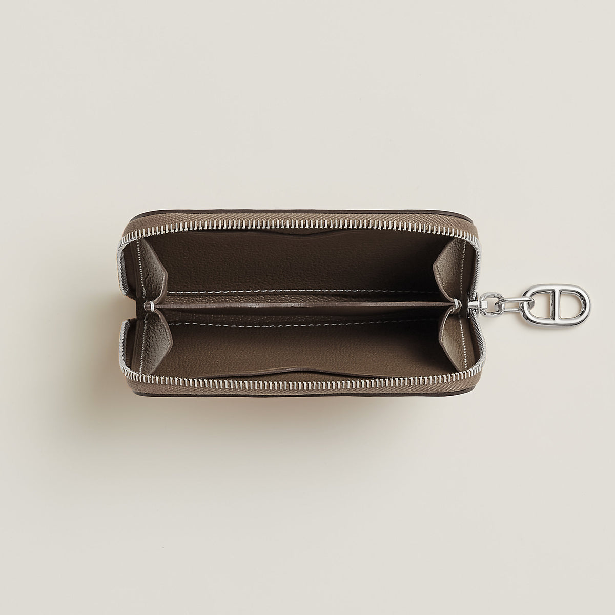 Hermes Zipengo Chaine D'Ancre Compact Card Holder Toupe