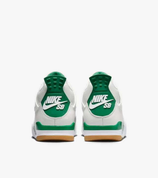 Nike SB x Air Jordan 4 'Pine Green'