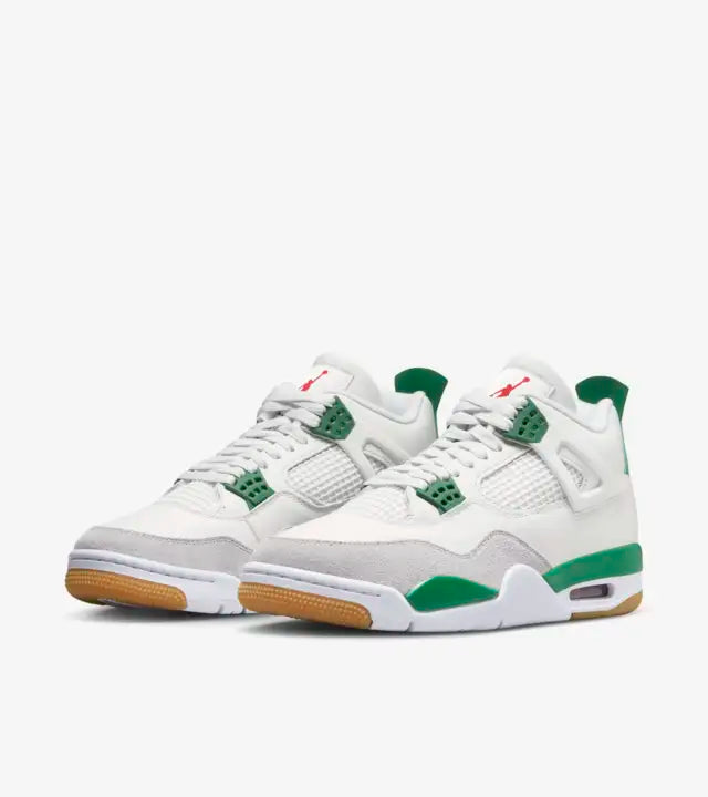 Nike SB x Air Jordan 4 'Pine Green'