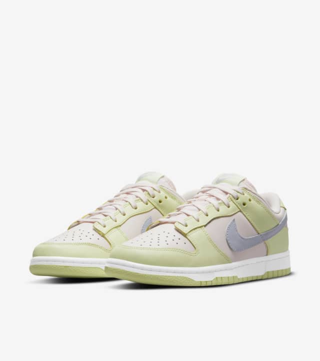 dunk-low-light-soft-pink