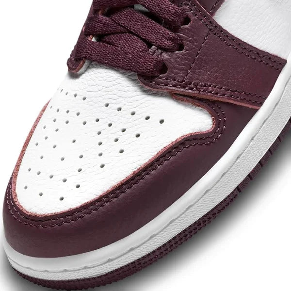 Air Jordan 1 Retro High 'Bordeaux'