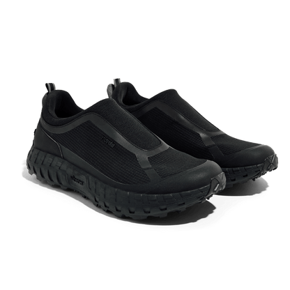 Norda 003 Pitch Black