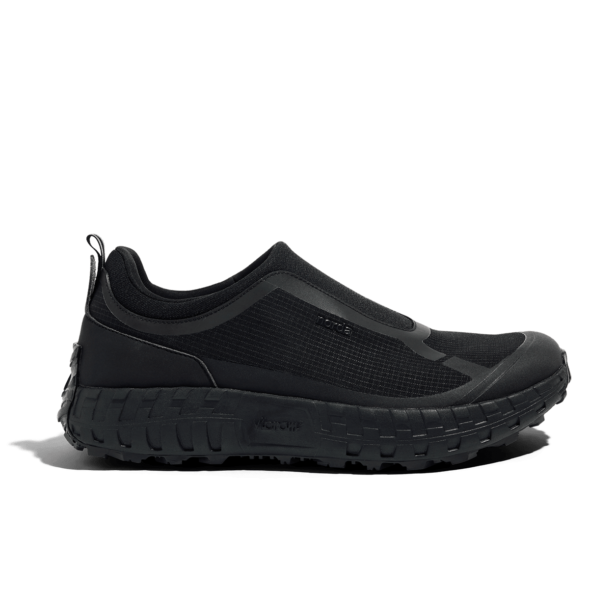Norda 003 Pitch Black