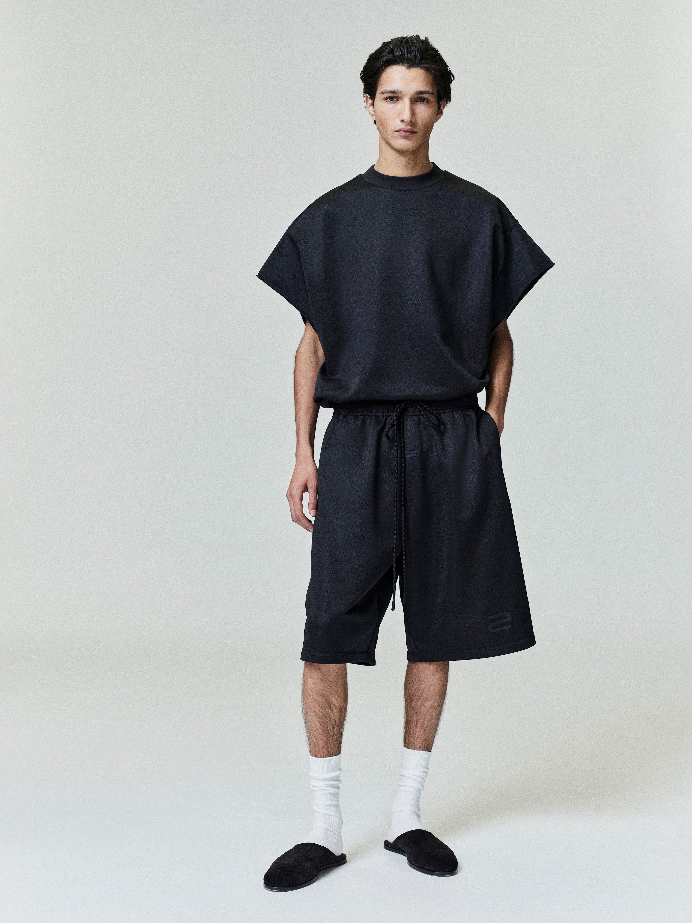 Essentials Satin Fleece 90S Muscle Tee Vintage Black