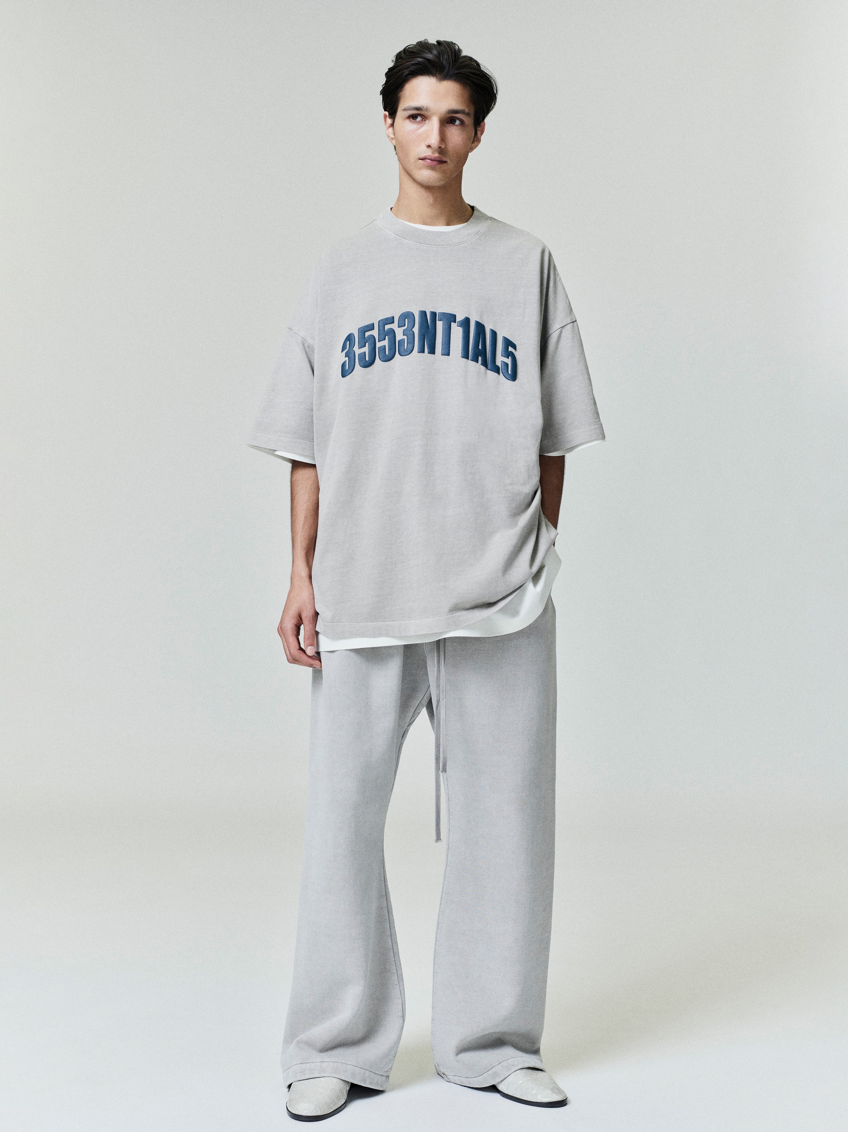 Essentials New York 90S Tee Smoke Grey