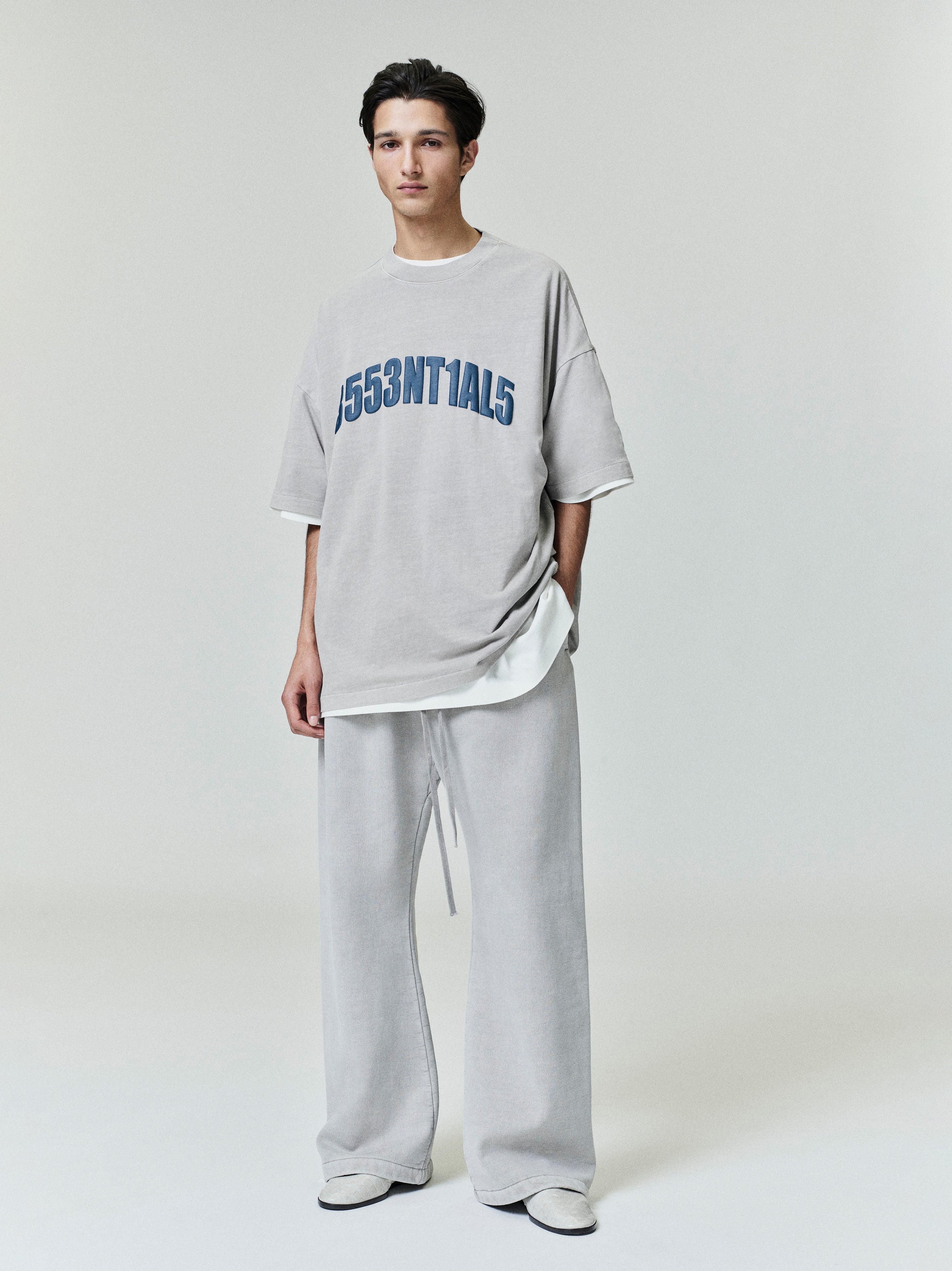 Essentials New York 90S Tee Smoke Grey