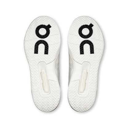 on running the roger advantage pro white