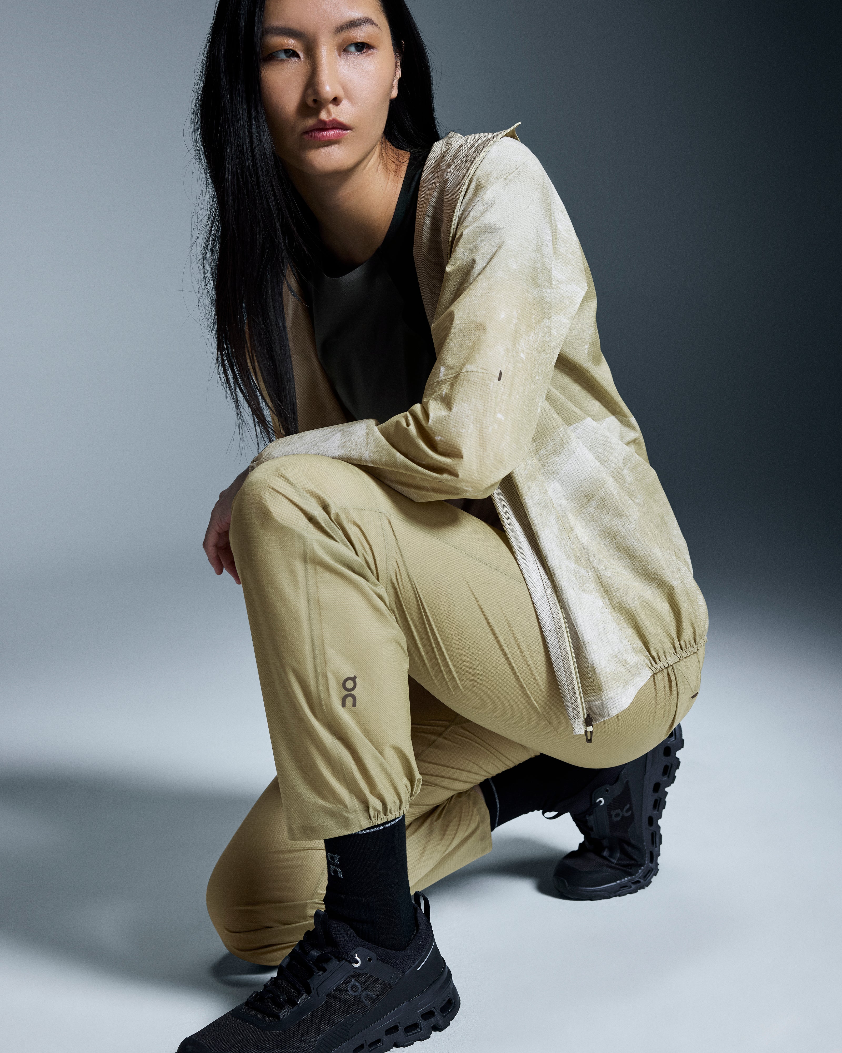 on ultra pants Caper (Women's)