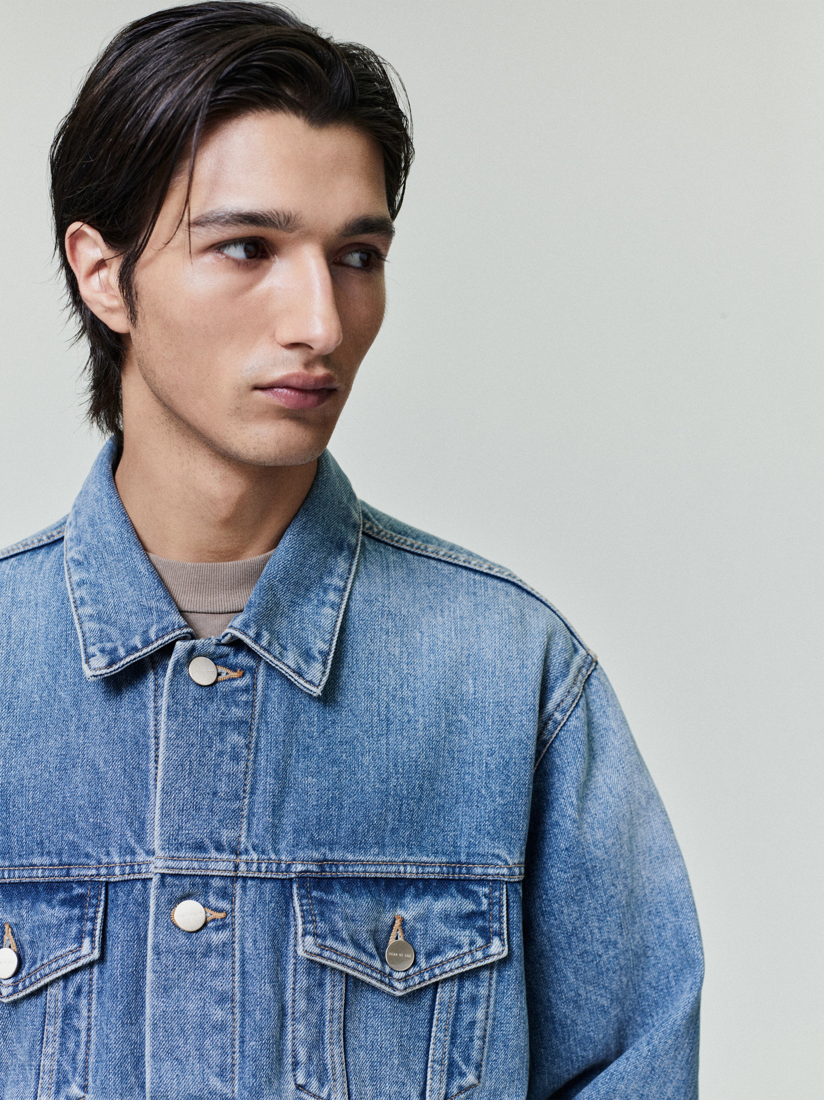 Essentials Classic Trucker Jacket Medium Indigo