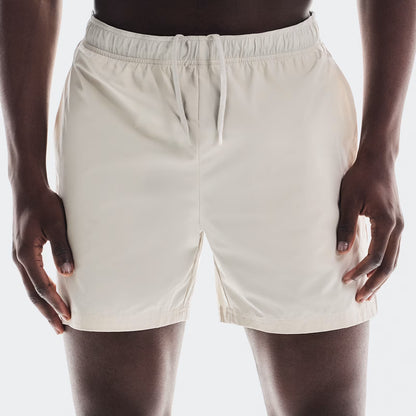 On 5" Core Shorts Sand