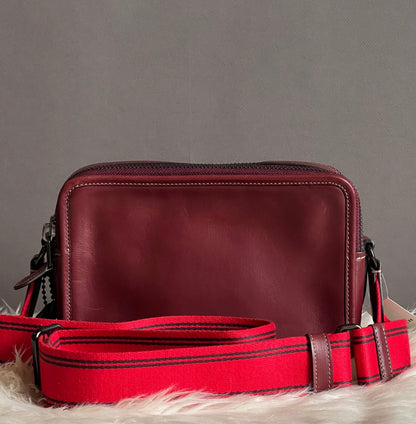 Club De Mode Coach Charter Crossbody 24 With Coach Badge
