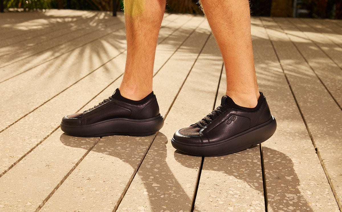 Oofos Men's Slip-On Leather Shoe Black