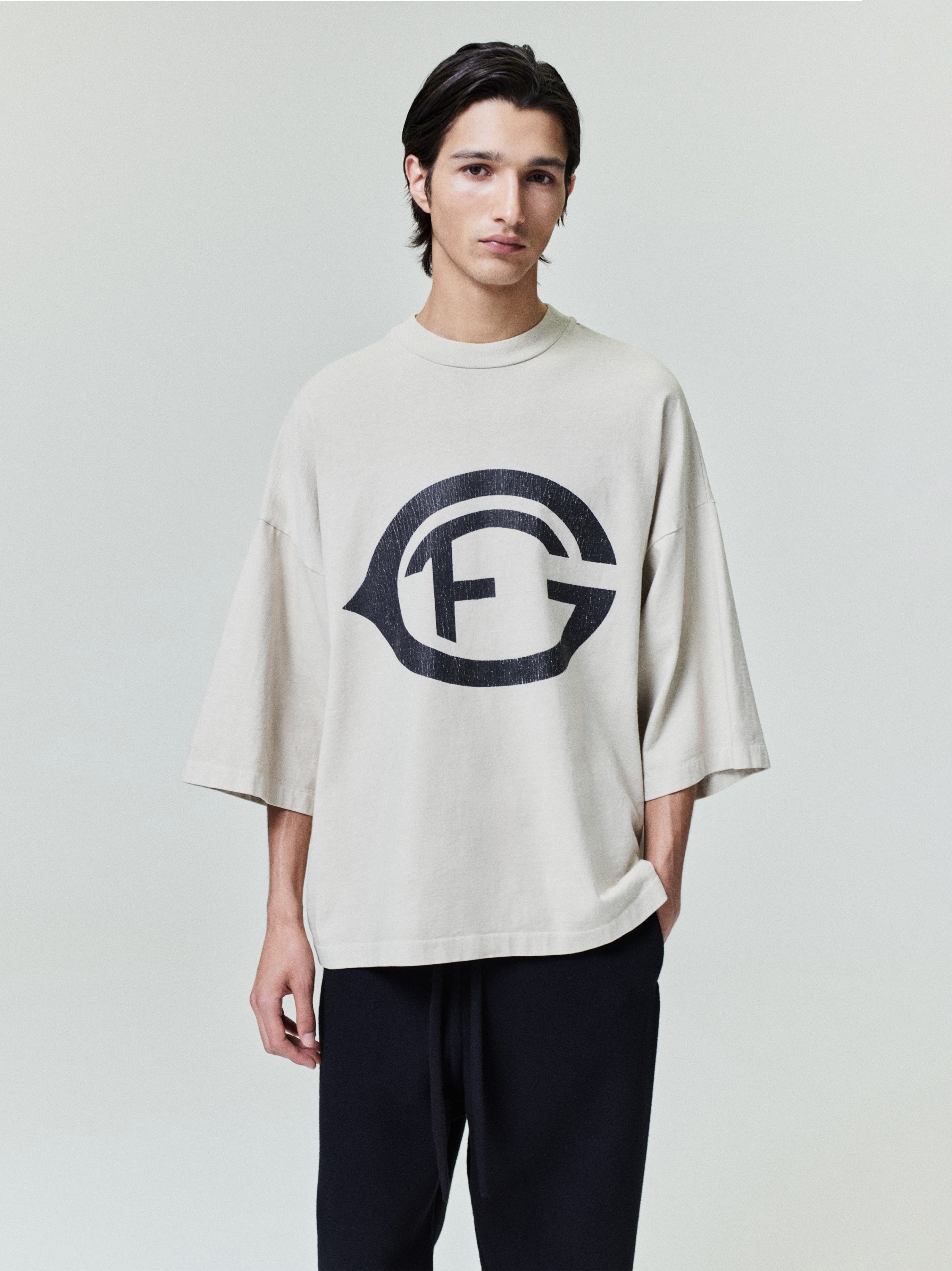 Essentials Fg 26 Tee Dirty Ivory