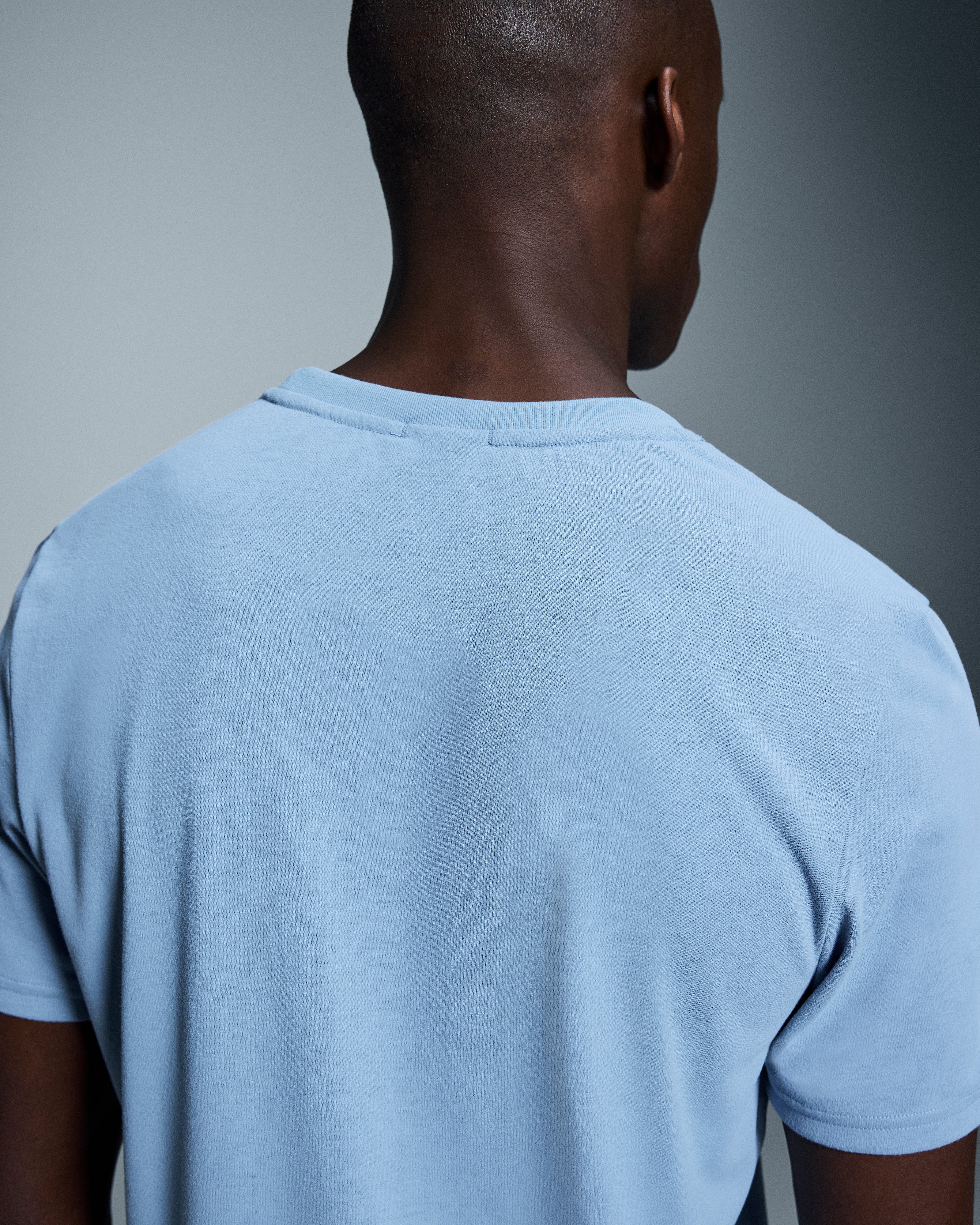 on on run-t Chambray