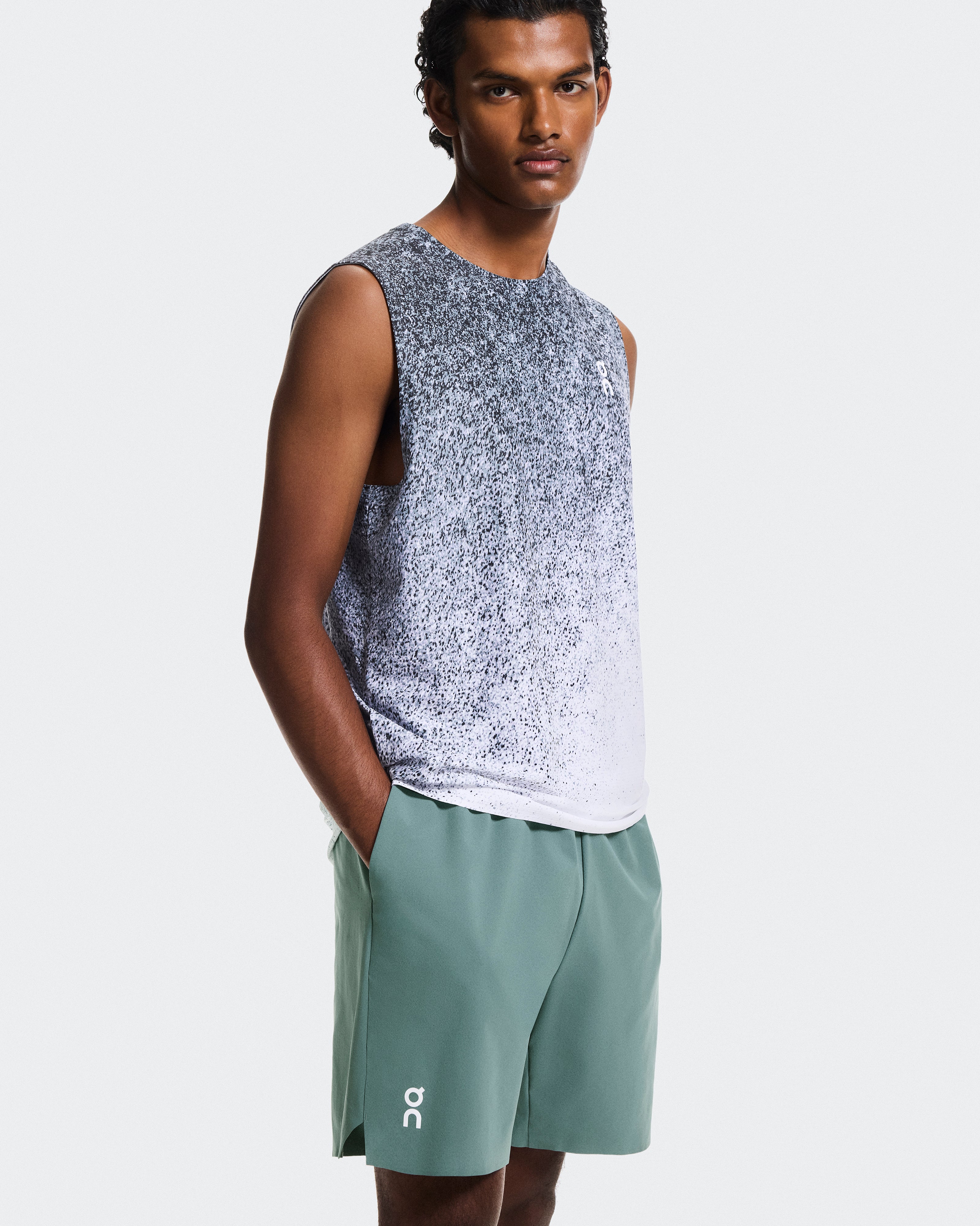 On 7" Court Shorts Tide