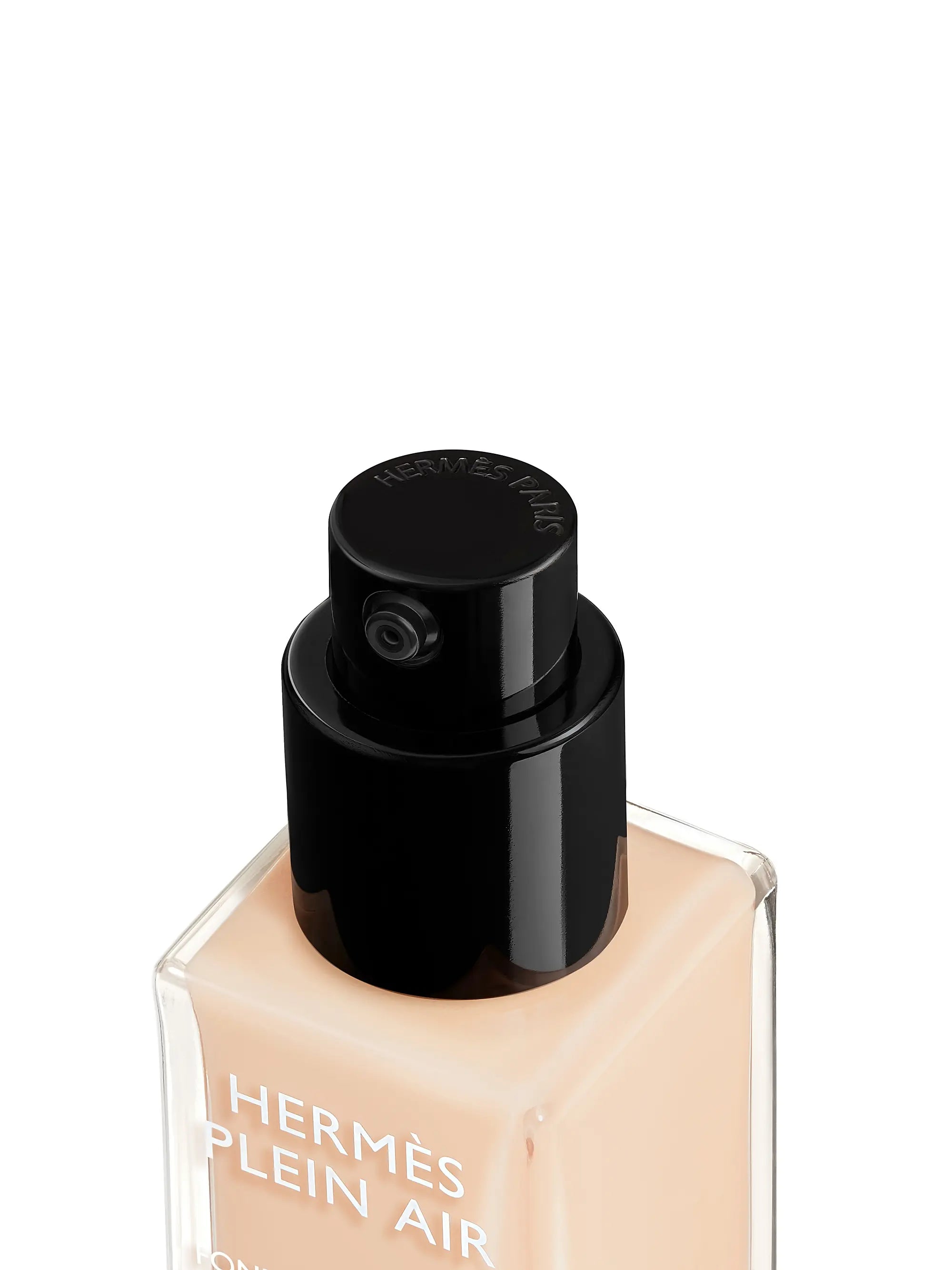 HERMÈS Hermès Plein Air Luminous Matte Skin Care Foundation