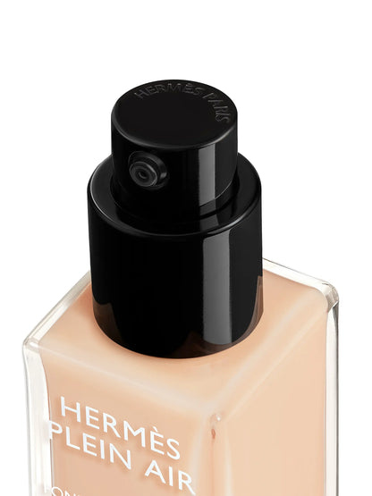 HERMÈS Hermès Plein Air Luminous Matte Skin Care Foundation