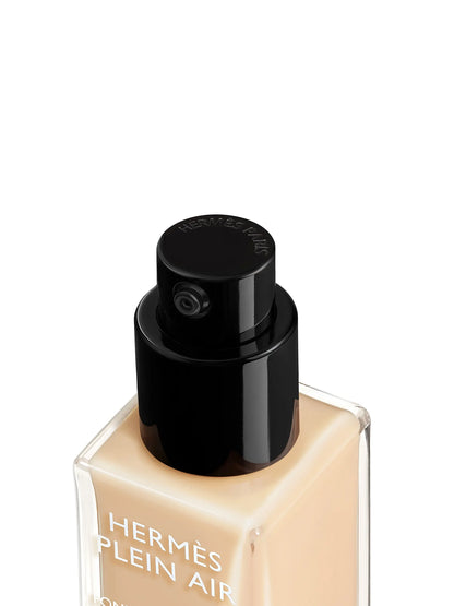 HERMÈS Hermès Plein Air Luminous Matte Skin Care Foundation