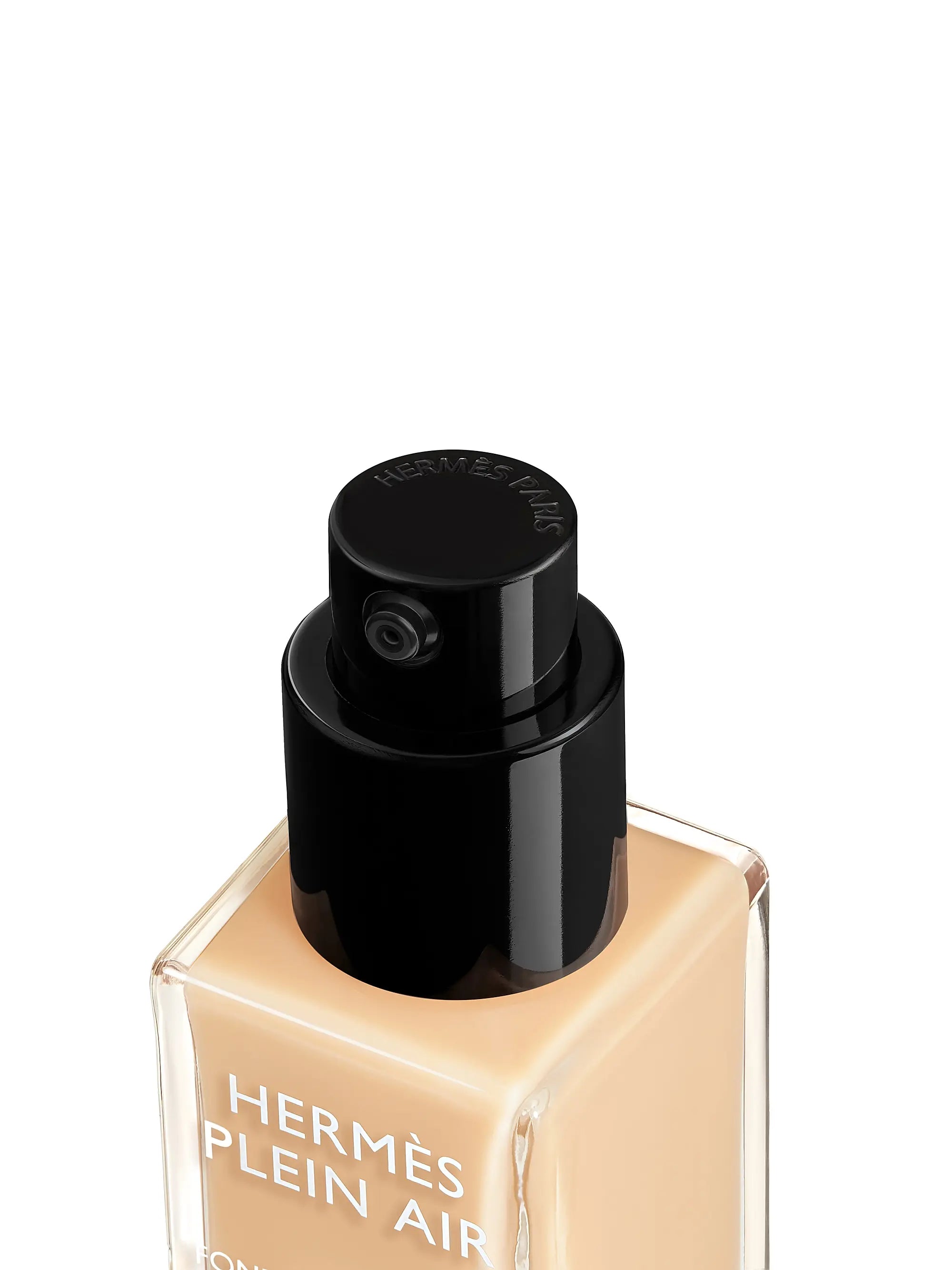 HERMÈS Hermès Plein Air Luminous Matte Skin Care Foundation