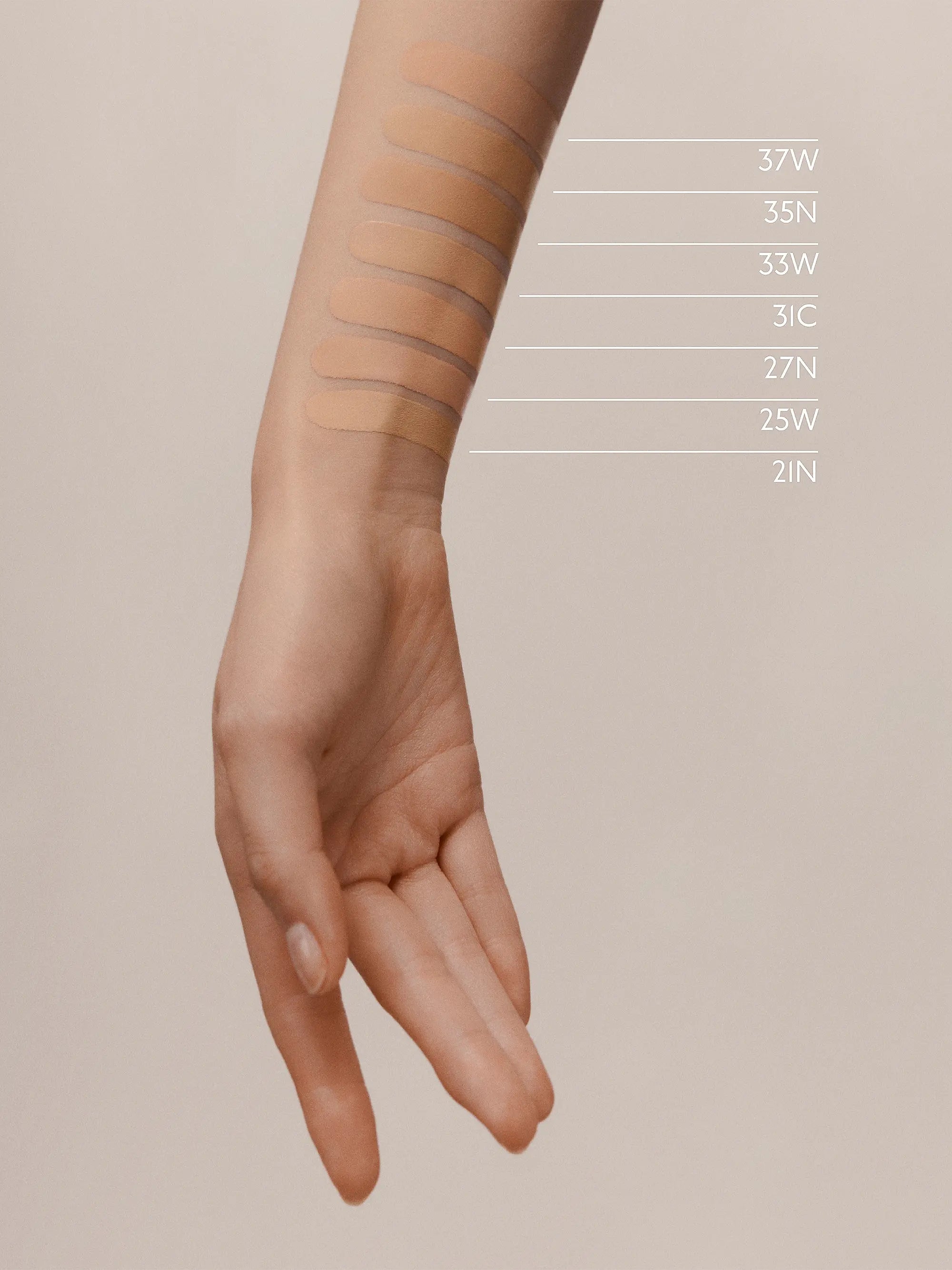 HERMÈS Hermès Plein Air Luminous Matte Skin Care Foundation